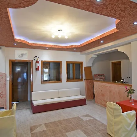 Hotel Agali 2*